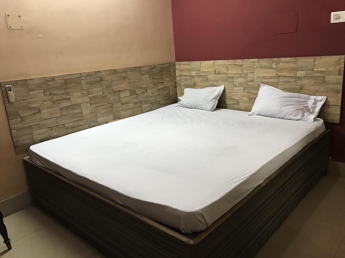 Hotel Kunal Dhanbād Buitenkant foto